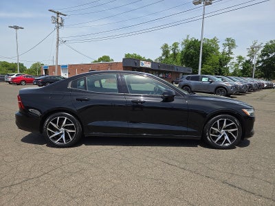 2020 Volvo S60 Momentum