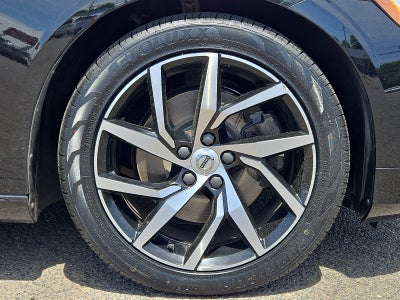 2020 Volvo S60 Momentum