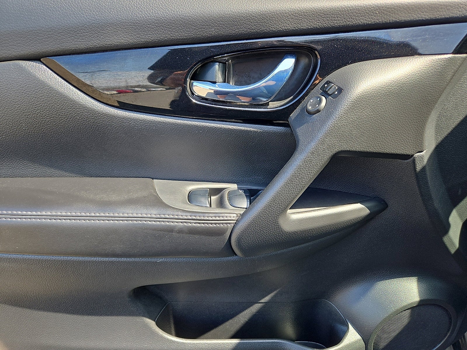 2020 Nissan Rogue Sport SV