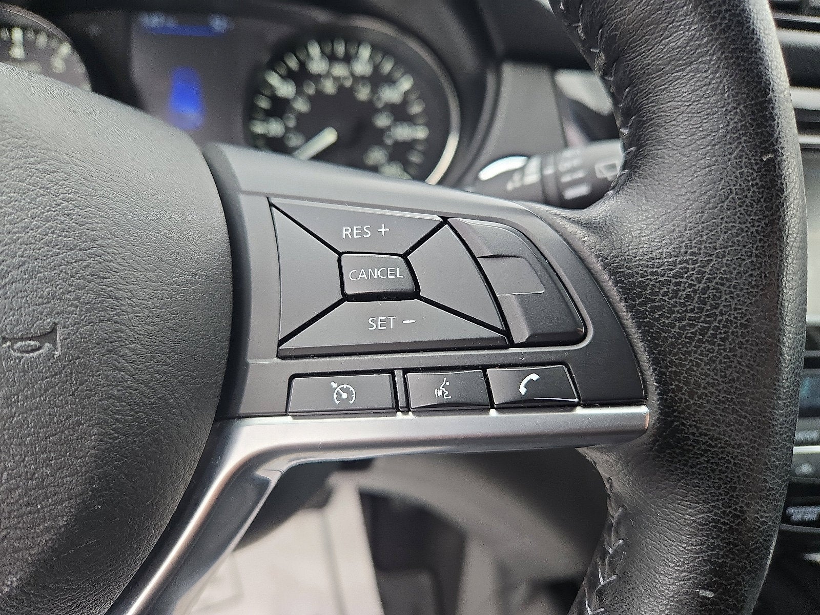 2020 Nissan Rogue Sport SV