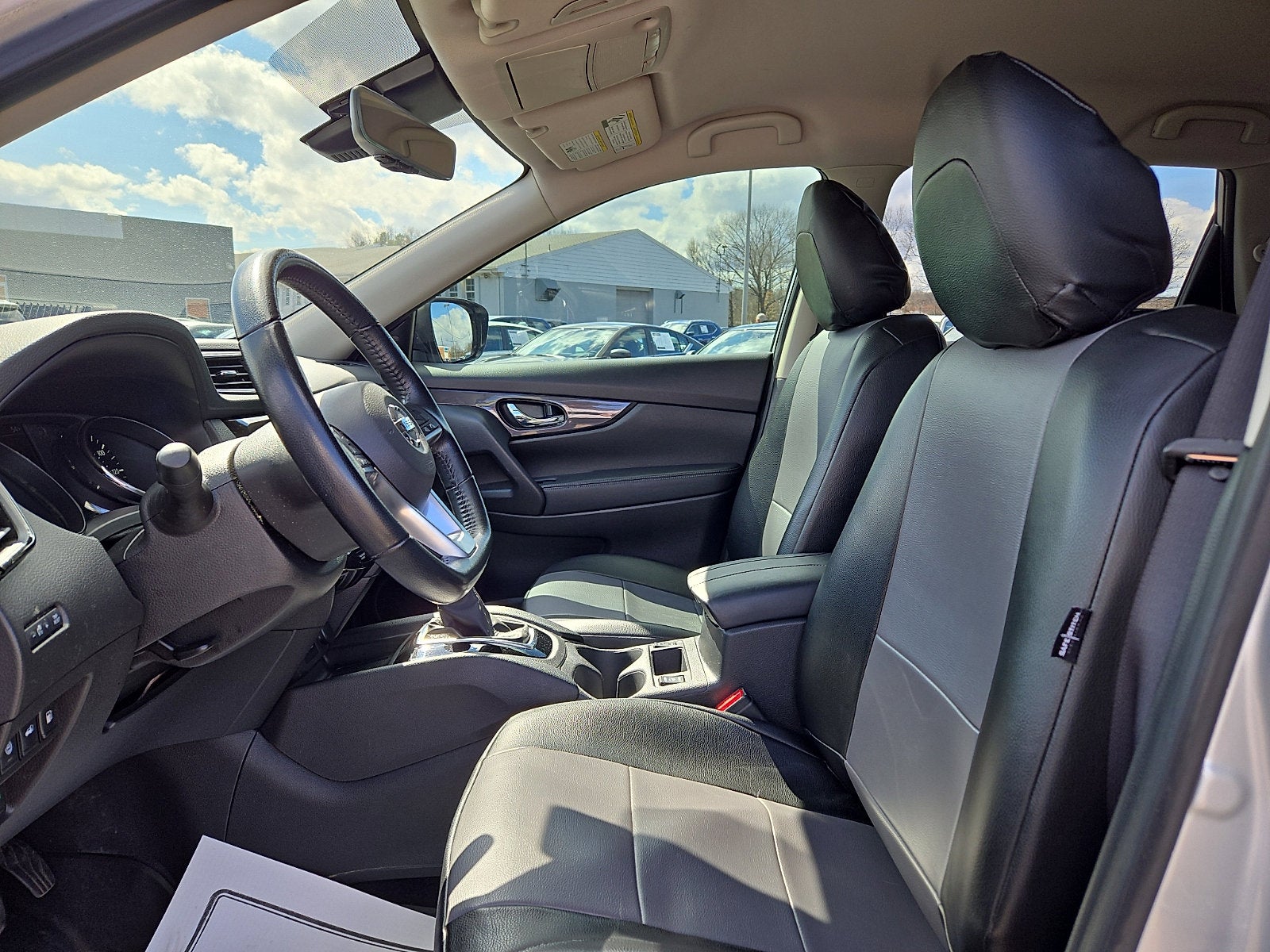 2020 Nissan Rogue SV