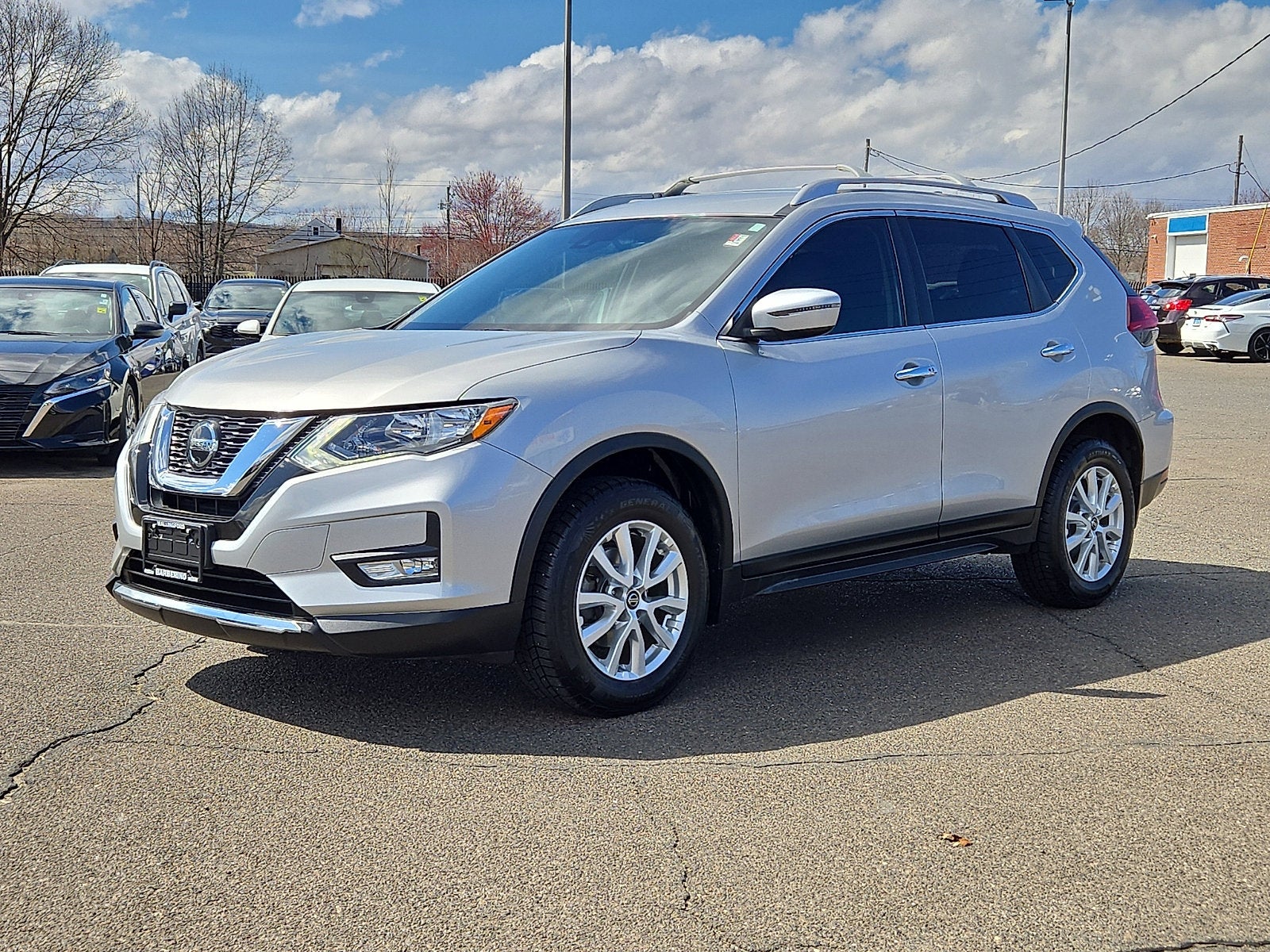 2020 Nissan Rogue SV