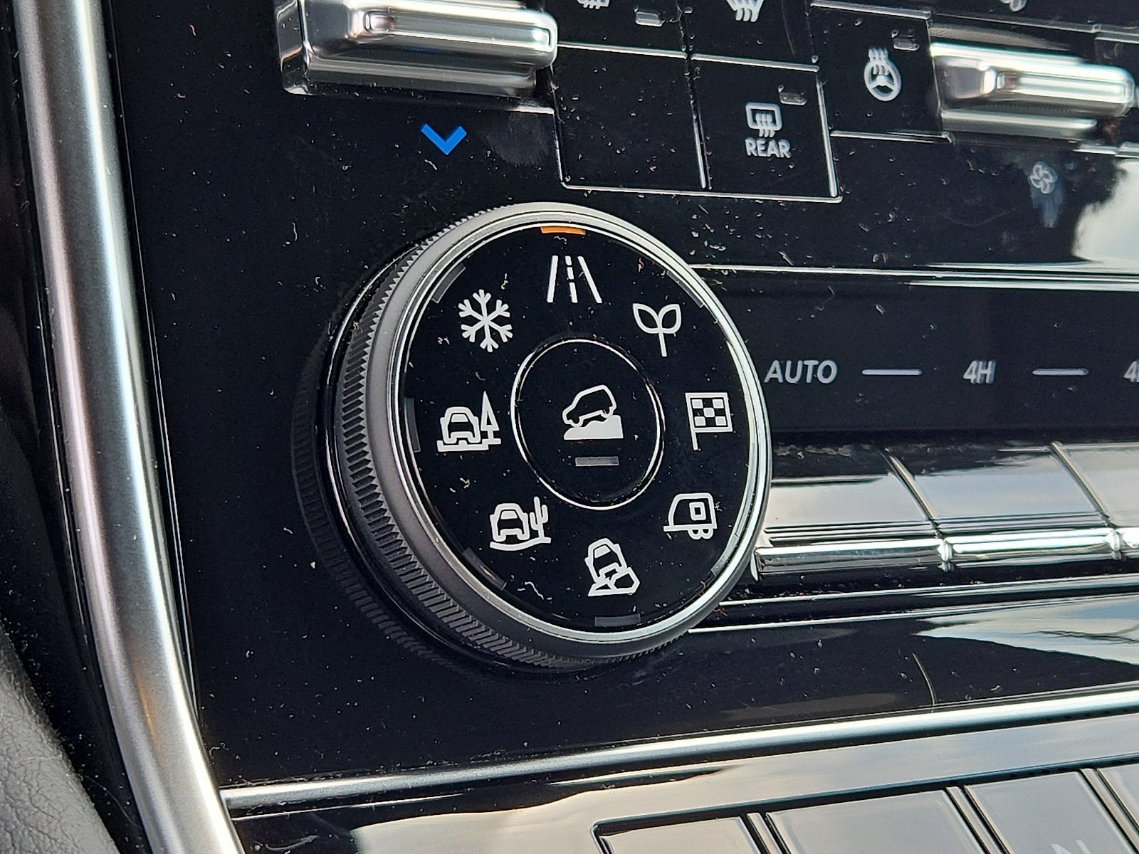 2025 Nissan Armada SL