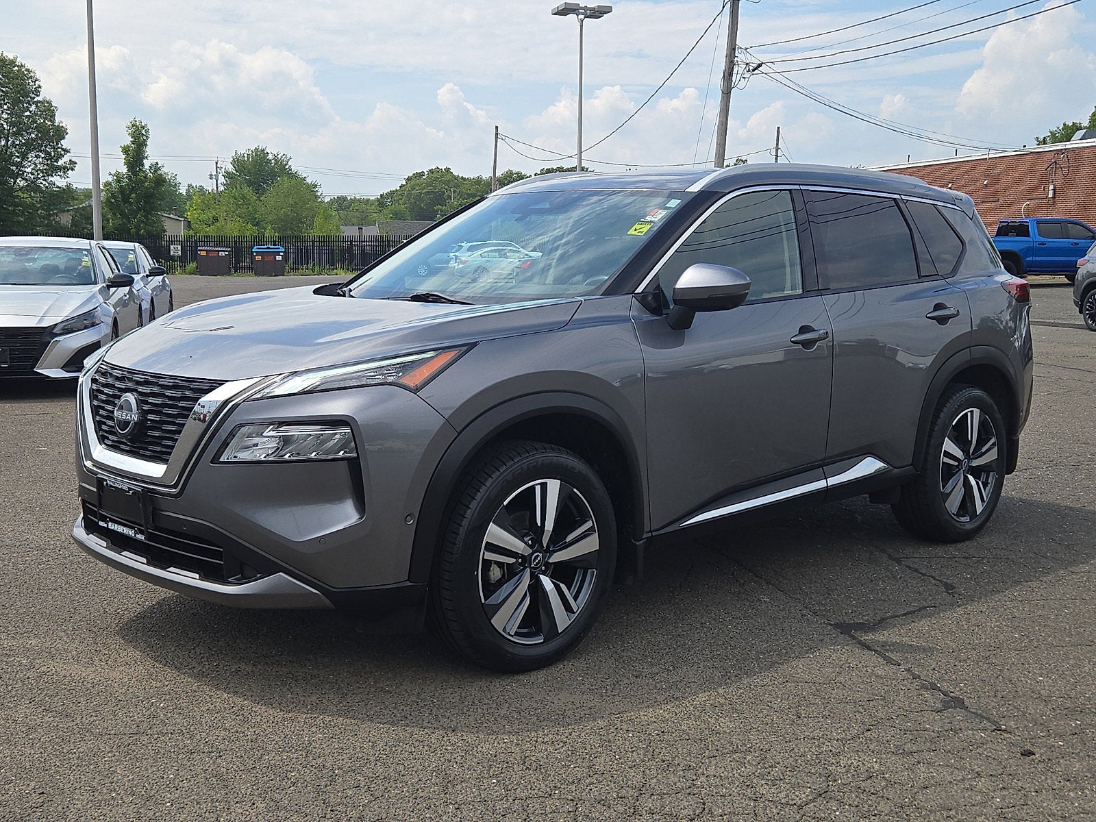 2023 Nissan Rogue SL