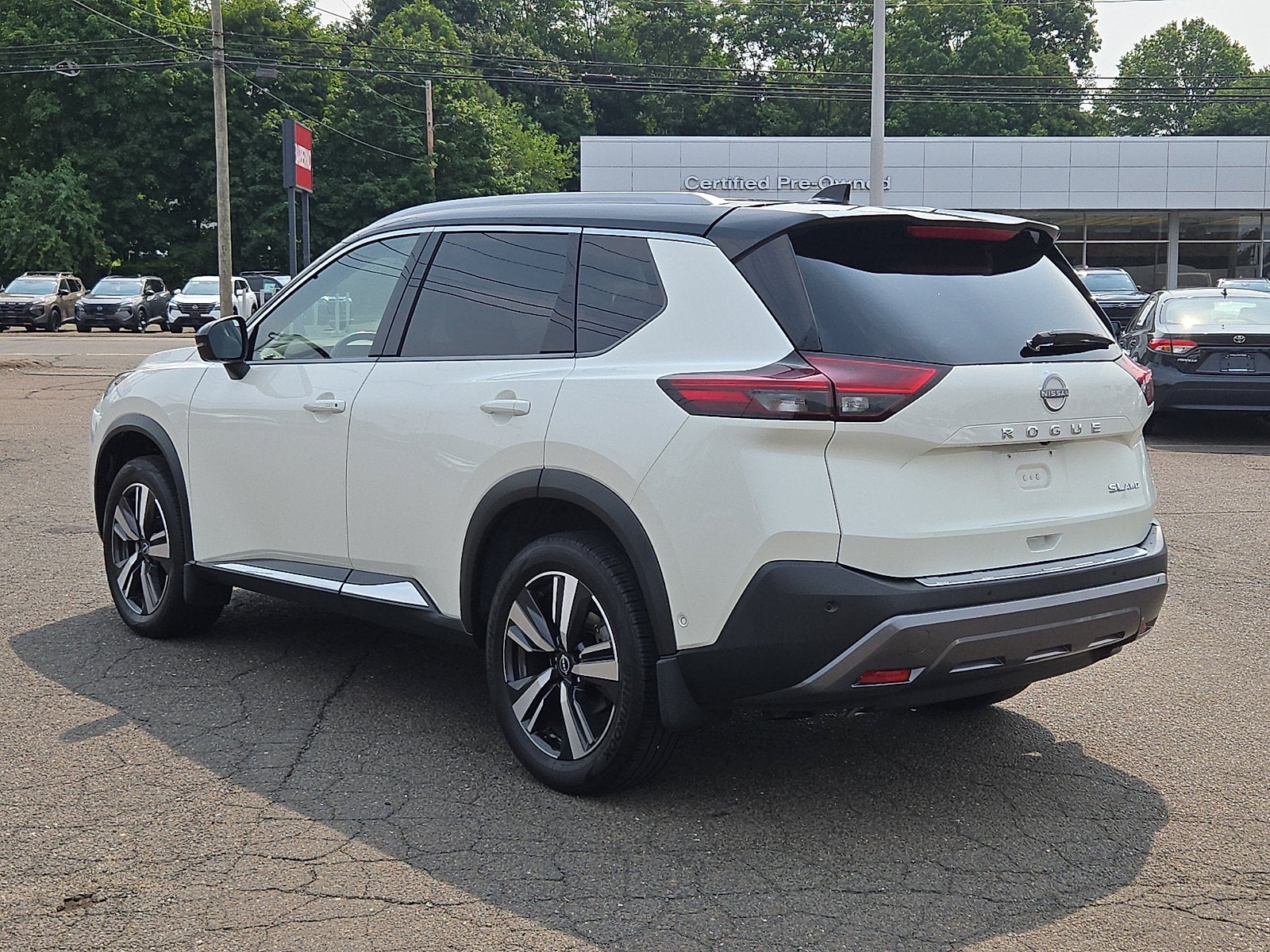 2023 Nissan Rogue SL