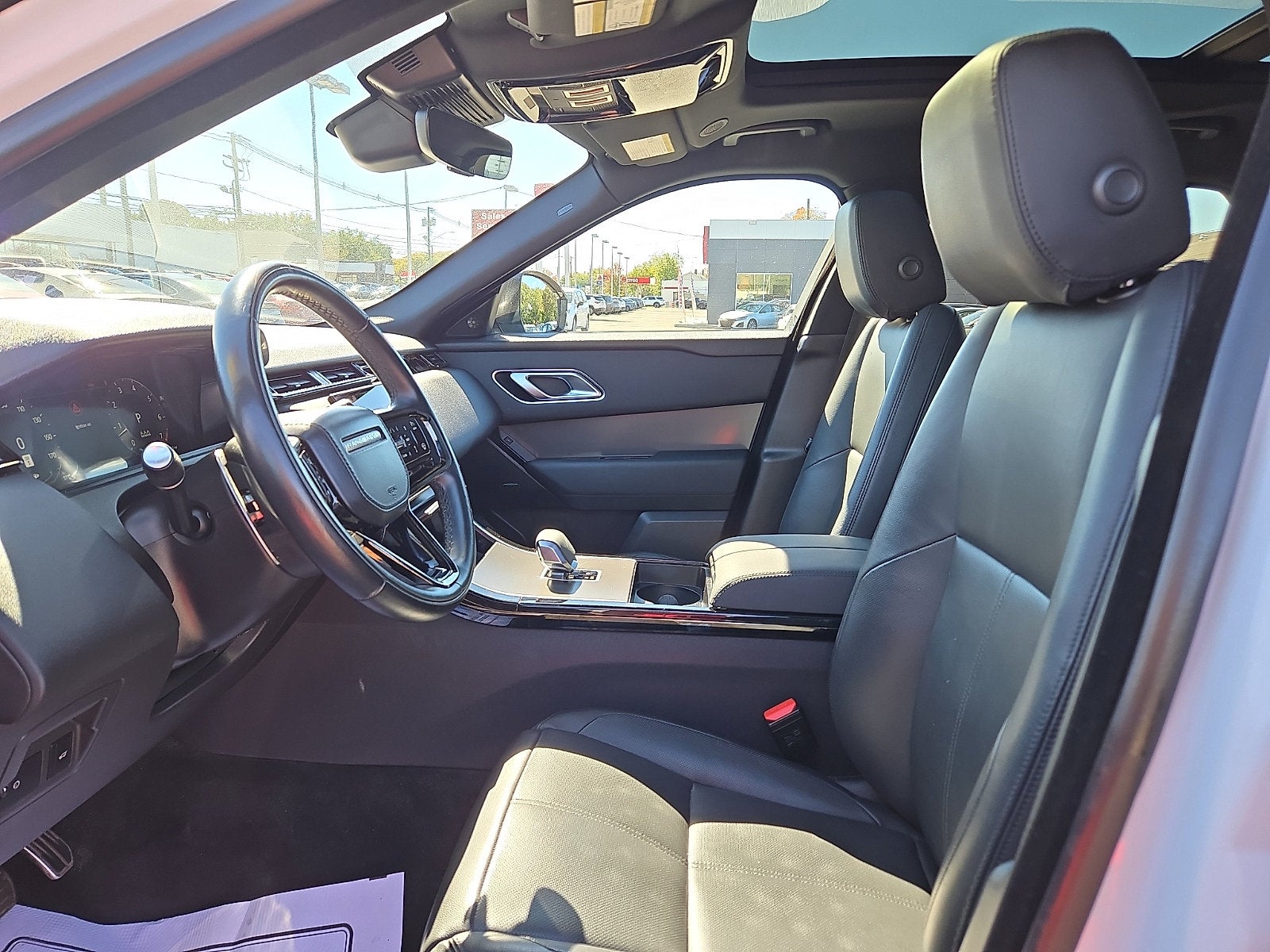 2025 Land Rover Range Rover Velar Dynamic SE