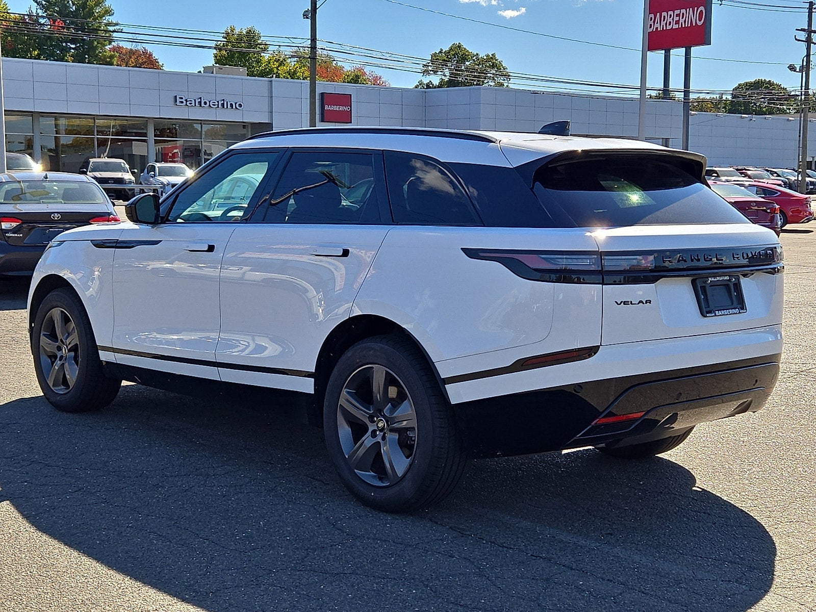 2025 Land Rover Range Rover Velar Dynamic SE