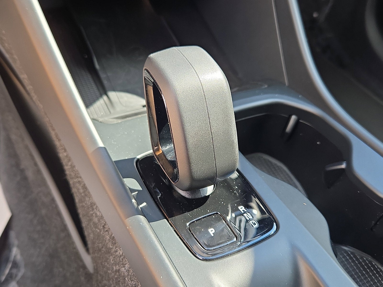 2025 Volvo XC40 Core Bright Theme