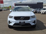 2025 Volvo XC40 Core Bright Theme